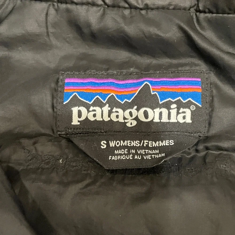 Patagonia Women’s Nano Puff Vest - Picture 2 of 6
